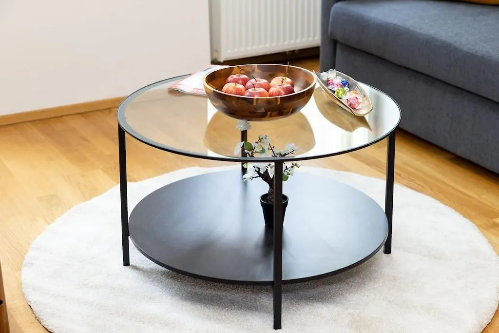 Stylish Apartment With Free Parking contacts