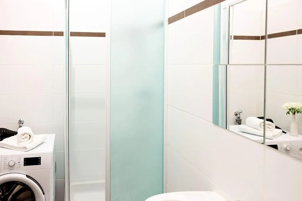 Stylish Apartment With Free Parking Vienna